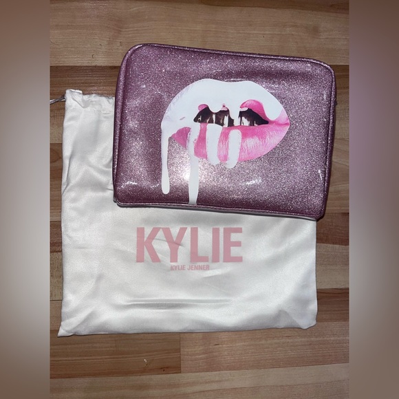 **𝙎𝙊𝙇𝘿 Kylie Cosmetics “I Want It All” 2017 20th Birthday PR Collection. - Picture 2 of 10